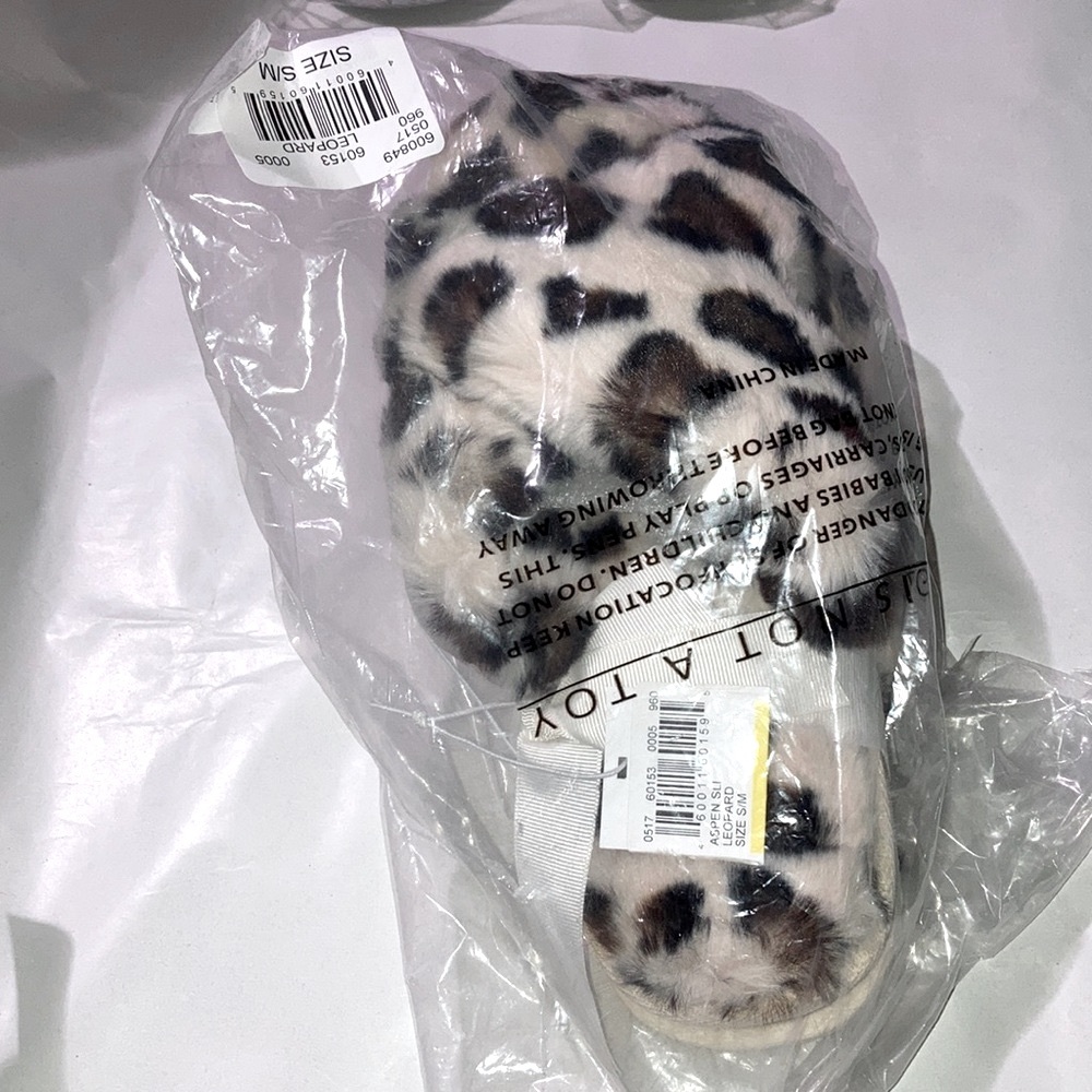New Animal leopard print Slippers S/M
